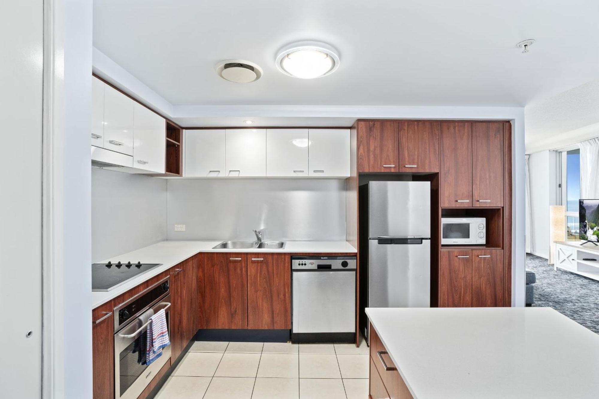 Апартаменты Chevron Renaissance - Hr Surfers Paradise Голд-Кост Номер фото